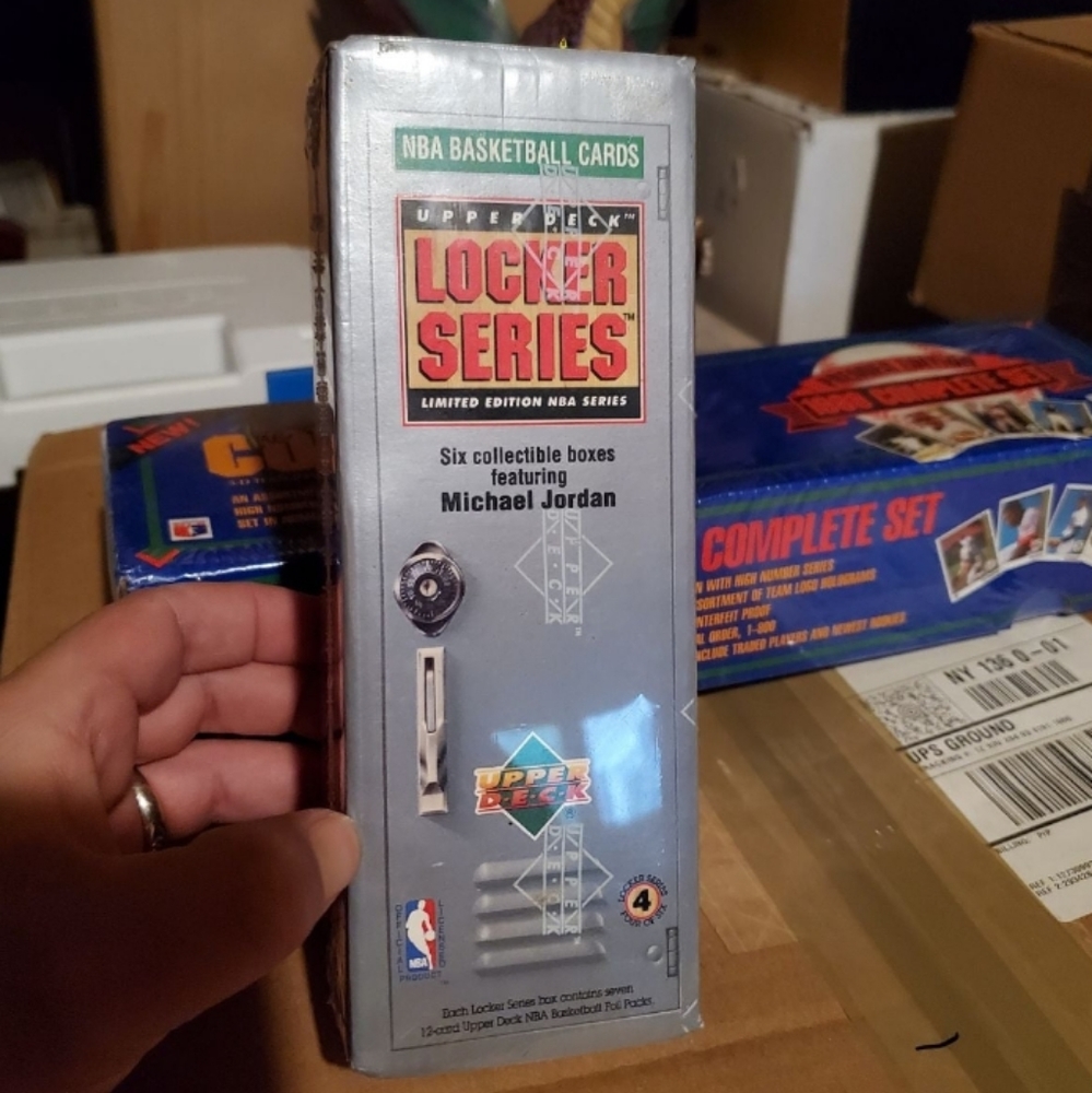 91-92 upper deck locker series box